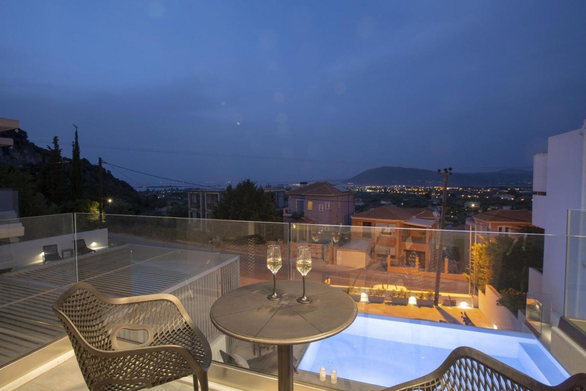 Villa Aloft Luxury Lefkada - Heated Pool Apolpaina