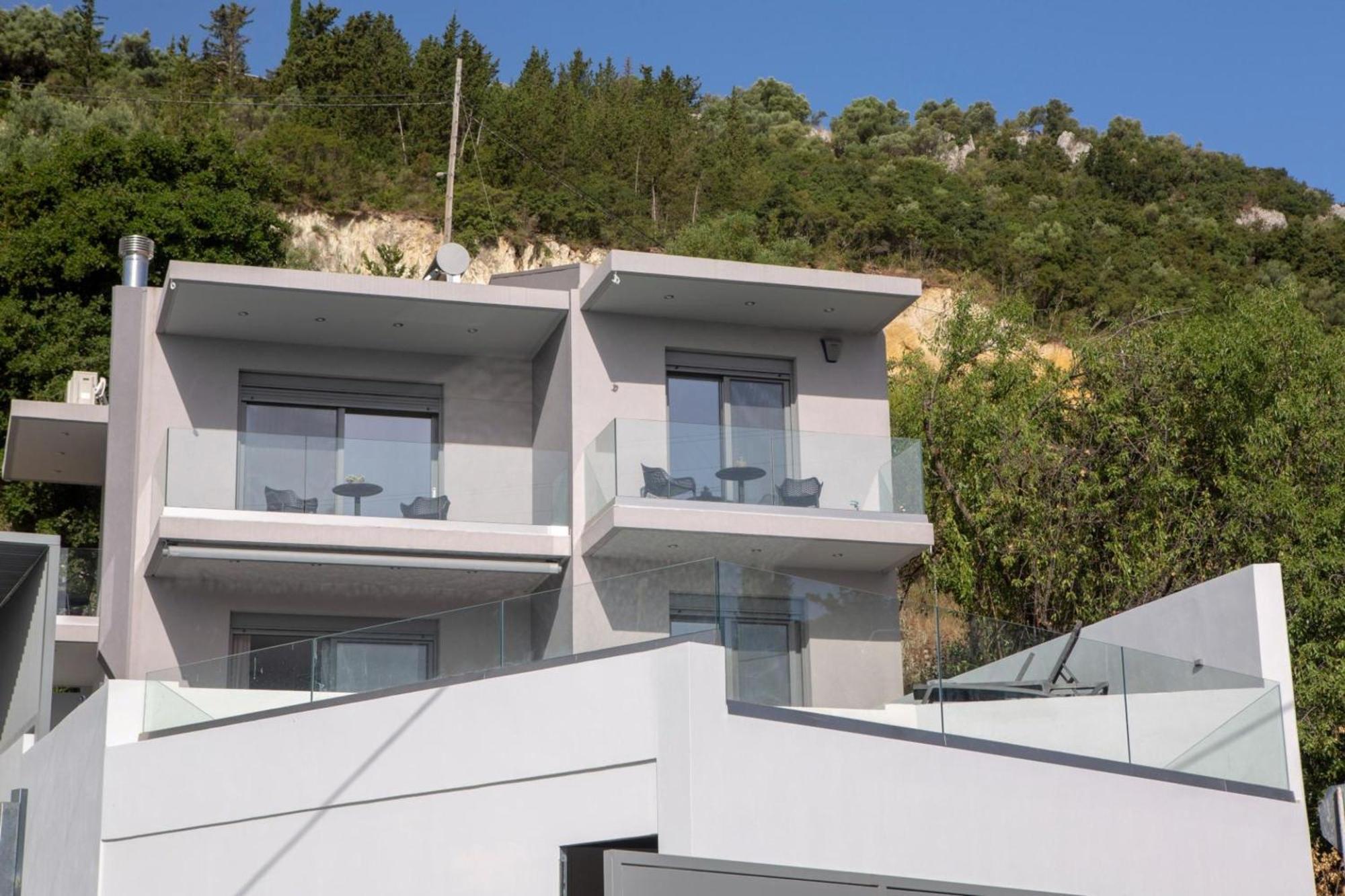 Villa Aloft Luxury Lefkada - Heated Pool Apolpaina
