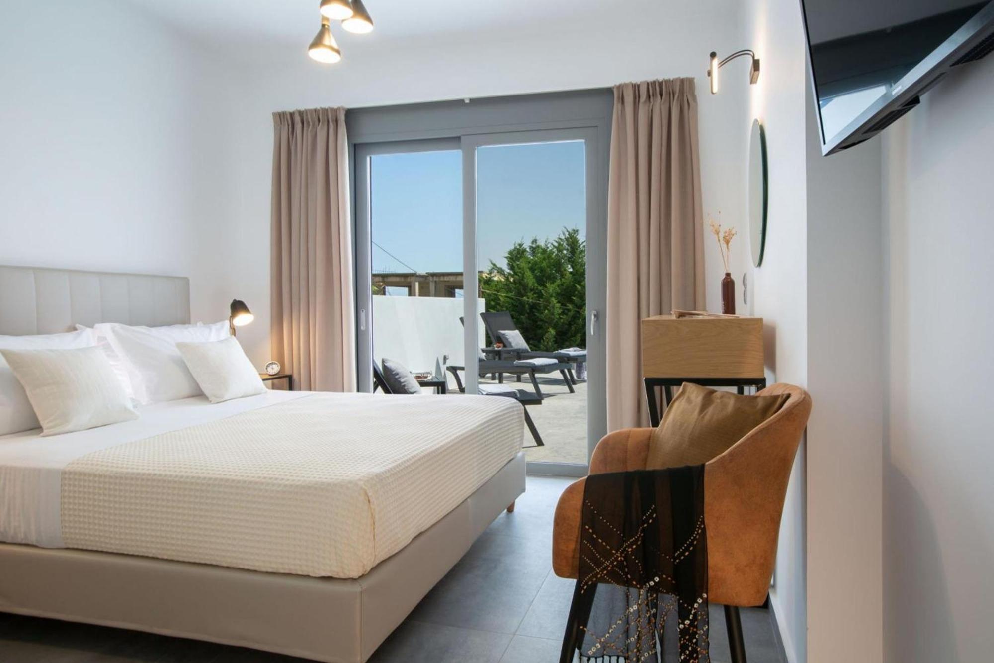 Aloft Luxury Lefkada - Heated Pool