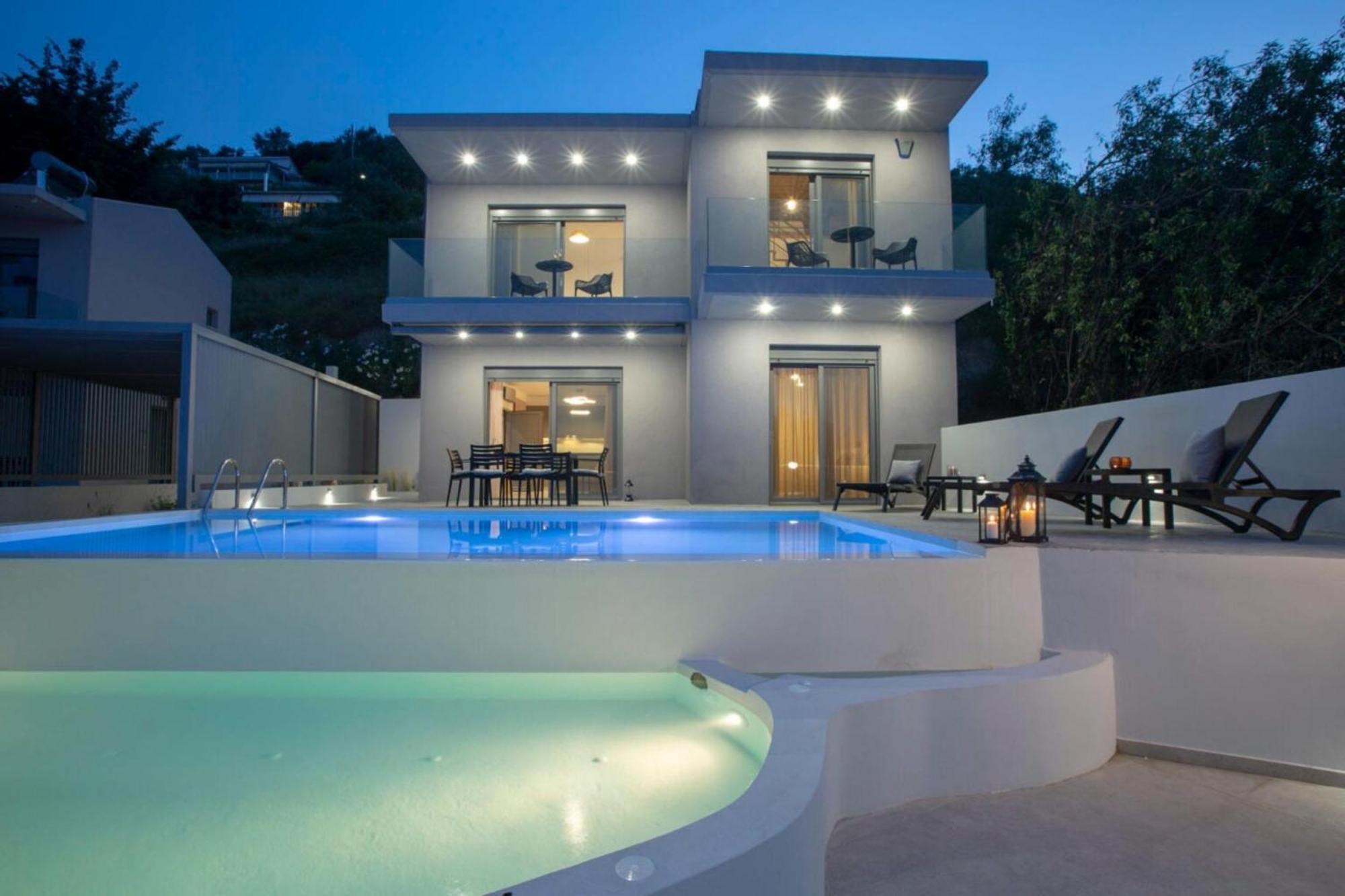 Aloft Luxury Lefkada - Heated Pool Villa *